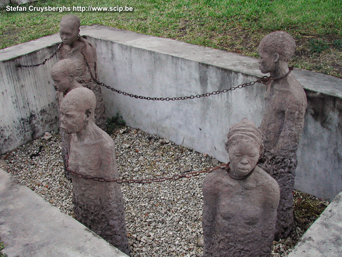 Zanzibar - Slave market A monument dedicated to the memory of the inhuman situations  which resulted from slavery. For ages, Zanzibar served as a transit port for African slaves going to Mauretania and the Arabic countries. The monument is created by Clara Sörnäs. Stefan Cruysberghs